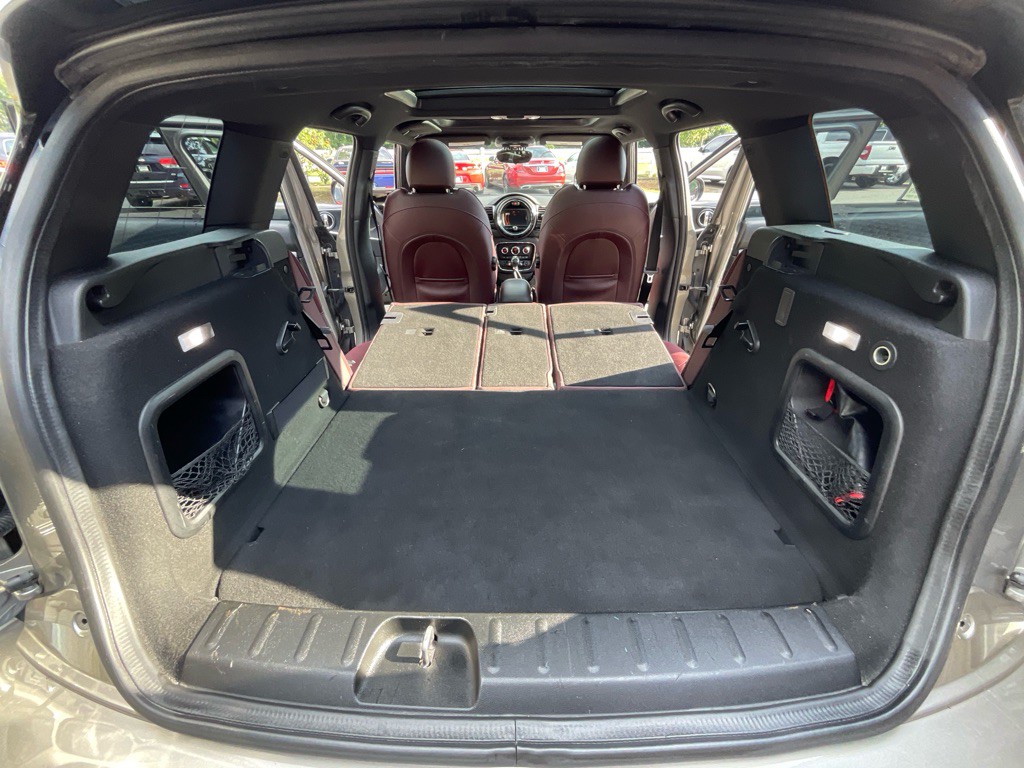 2016 MINI Cooper Image 40