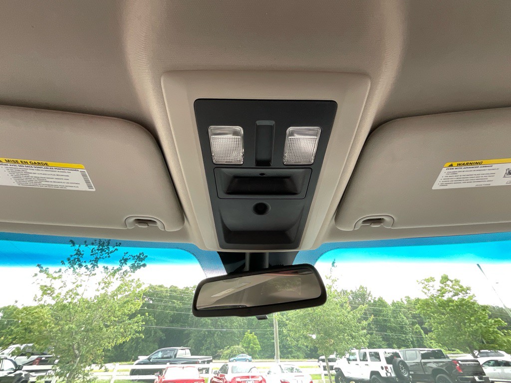 2014 RAM 1500 Image 24