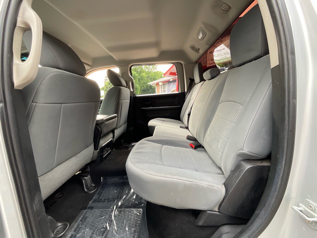 2014 RAM 1500 Image 25