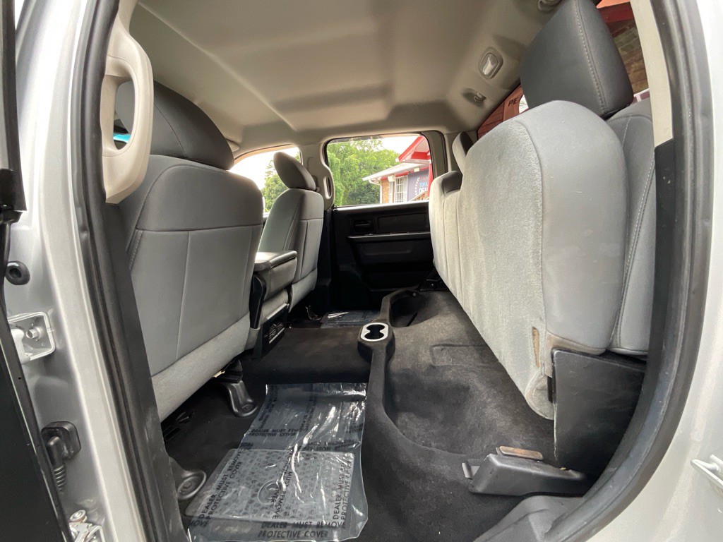 2014 RAM 1500 Image 31