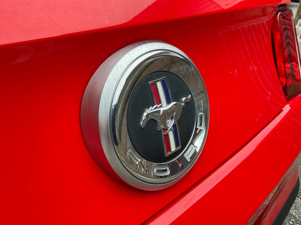 2012 Ford Mustang Image 9