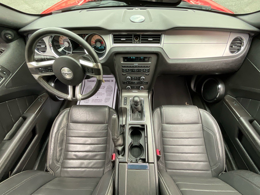 2012 Ford Mustang Image 19