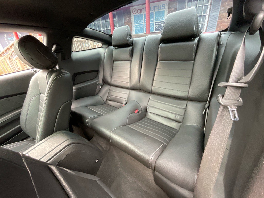 2012 Ford Mustang Image 24