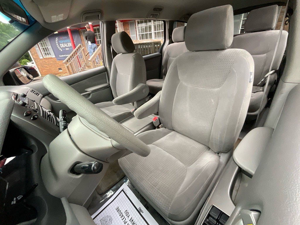 2006 Toyota Sienna Image 16