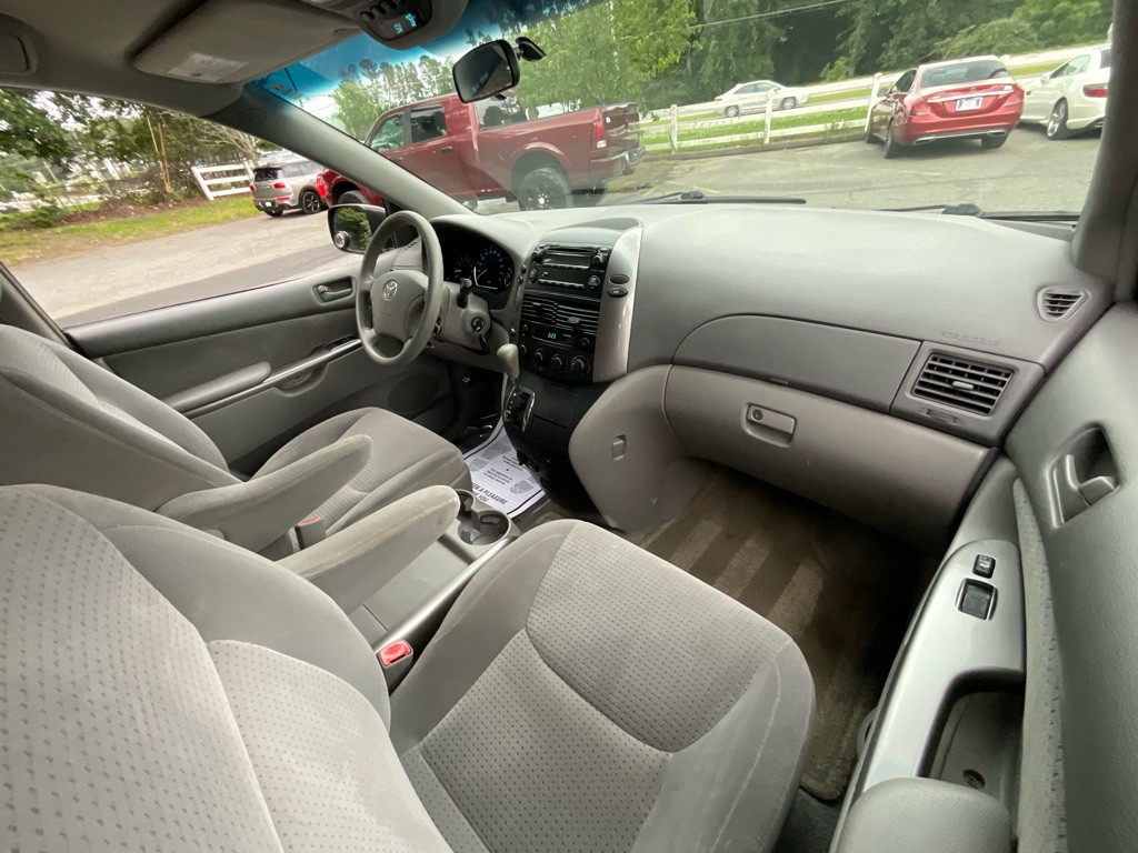 2006 Toyota Sienna Image 18