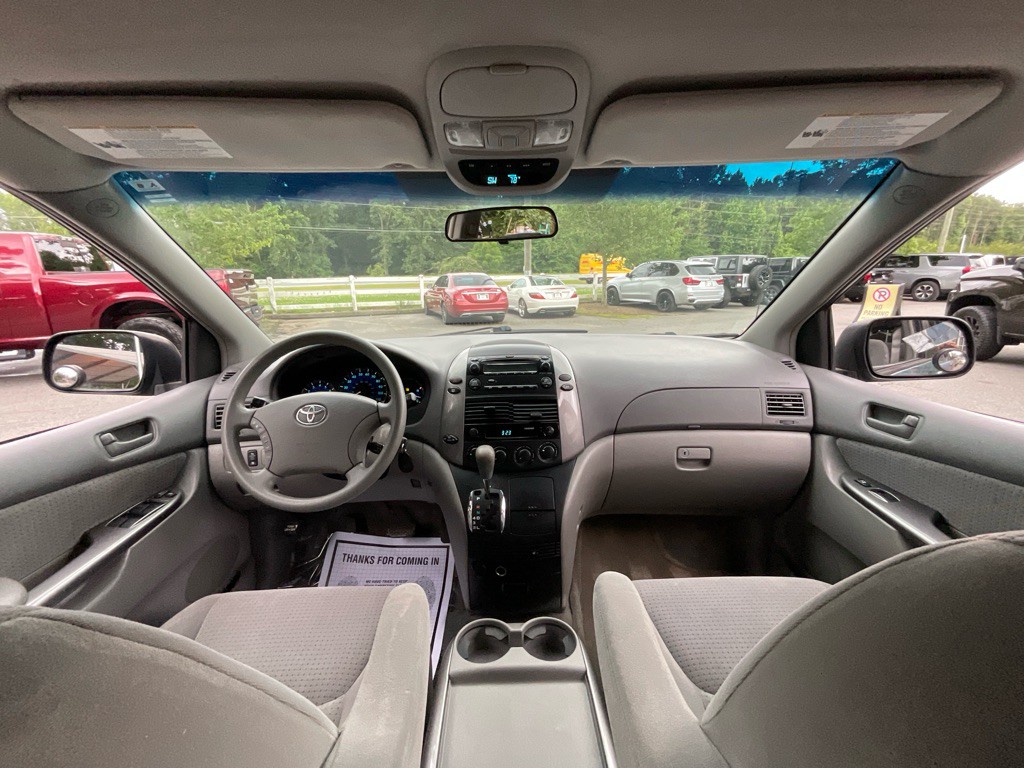 2006 Toyota Sienna Image 20