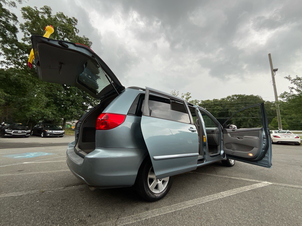 2006 Toyota Sienna Image 34