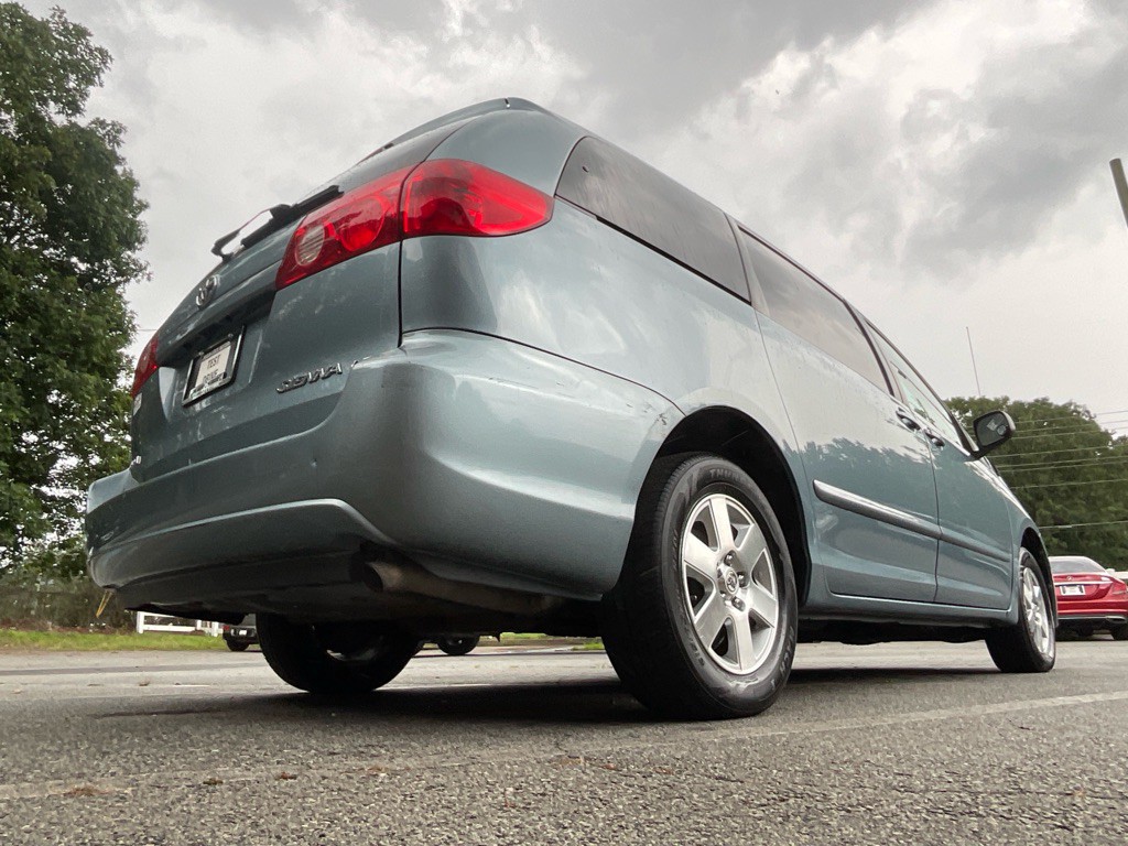 2006 Toyota Sienna Image 44