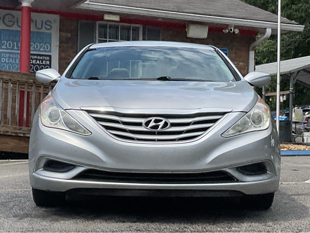 2012 Hyundai Sonata Image 2