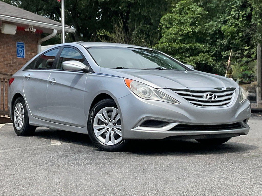 2012 Hyundai Sonata Image 3
