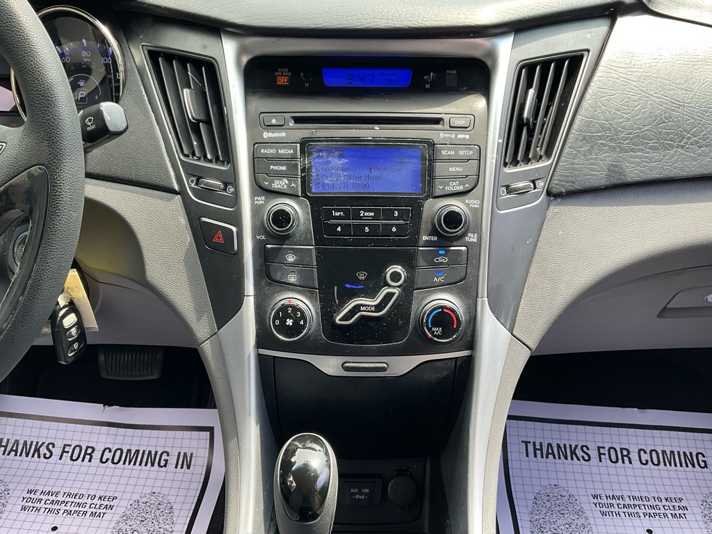 2012 Hyundai Sonata Image 21