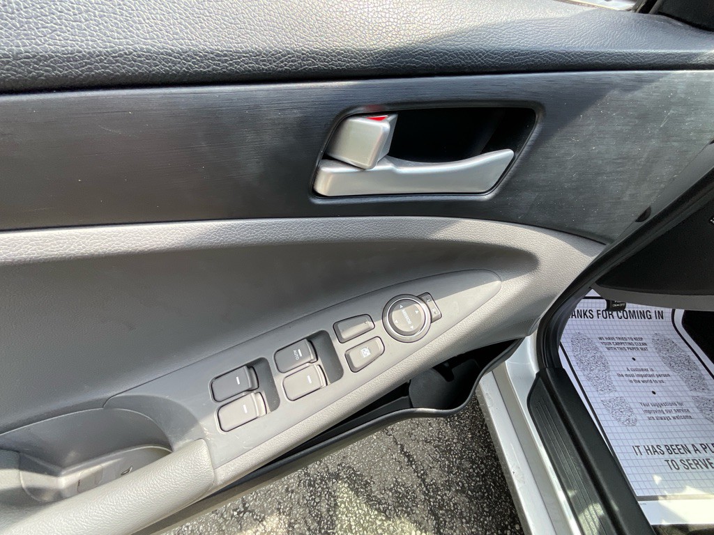 2012 Hyundai Sonata Image 36