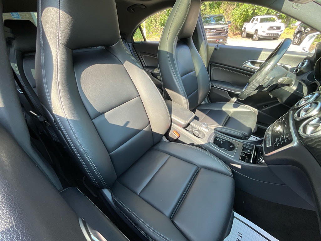 2019 Mercedes-Benz CLA-Class Image 18