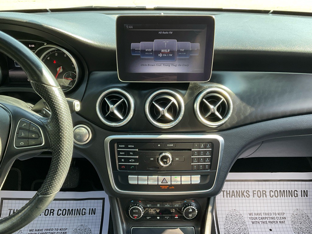 2019 Mercedes-Benz CLA-Class Image 21