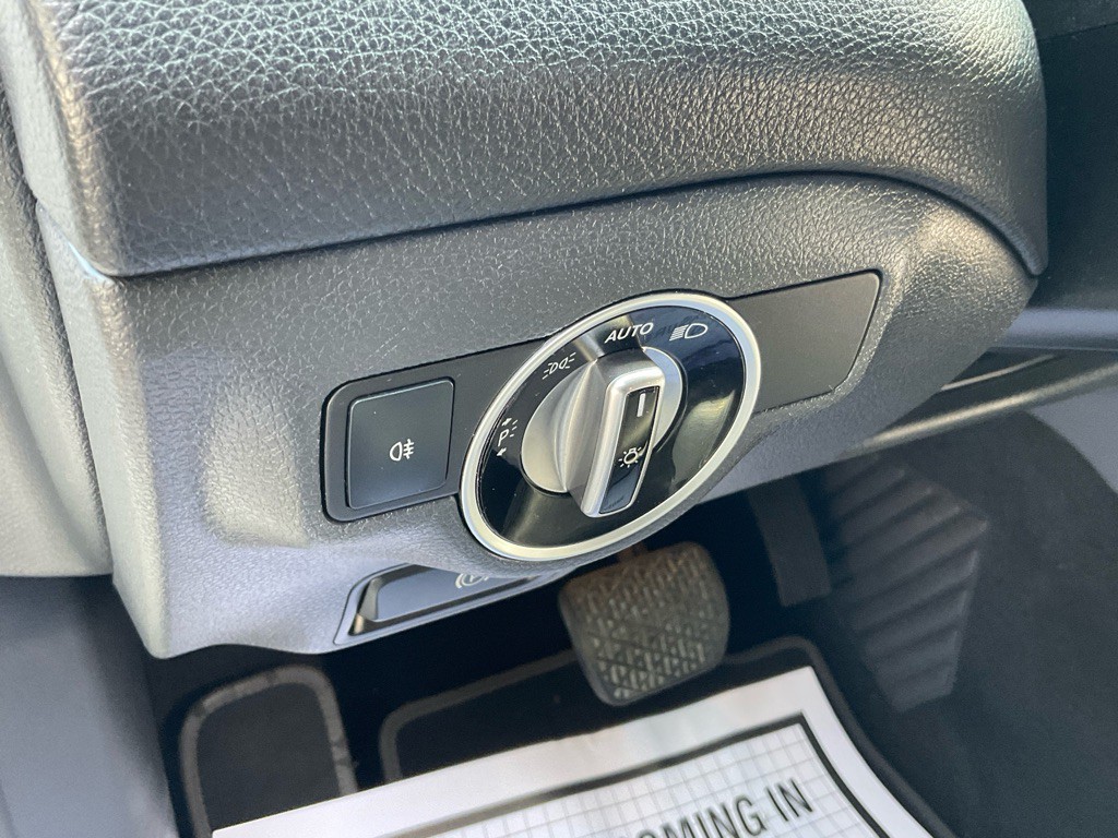 2019 Mercedes-Benz CLA-Class Image 40