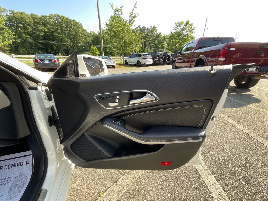 2019 Mercedes-Benz CLA-Class Image 43