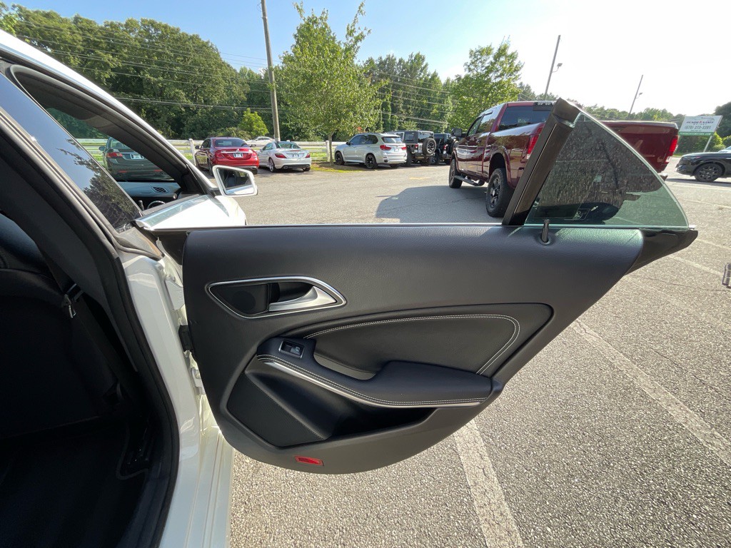 2019 Mercedes-Benz CLA-Class Image 44