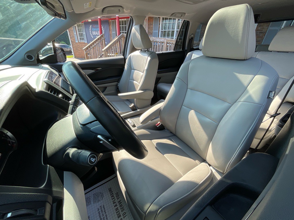 2016 Honda Pilot Image 16