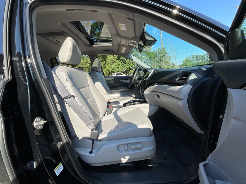2016 Honda Pilot Image 17