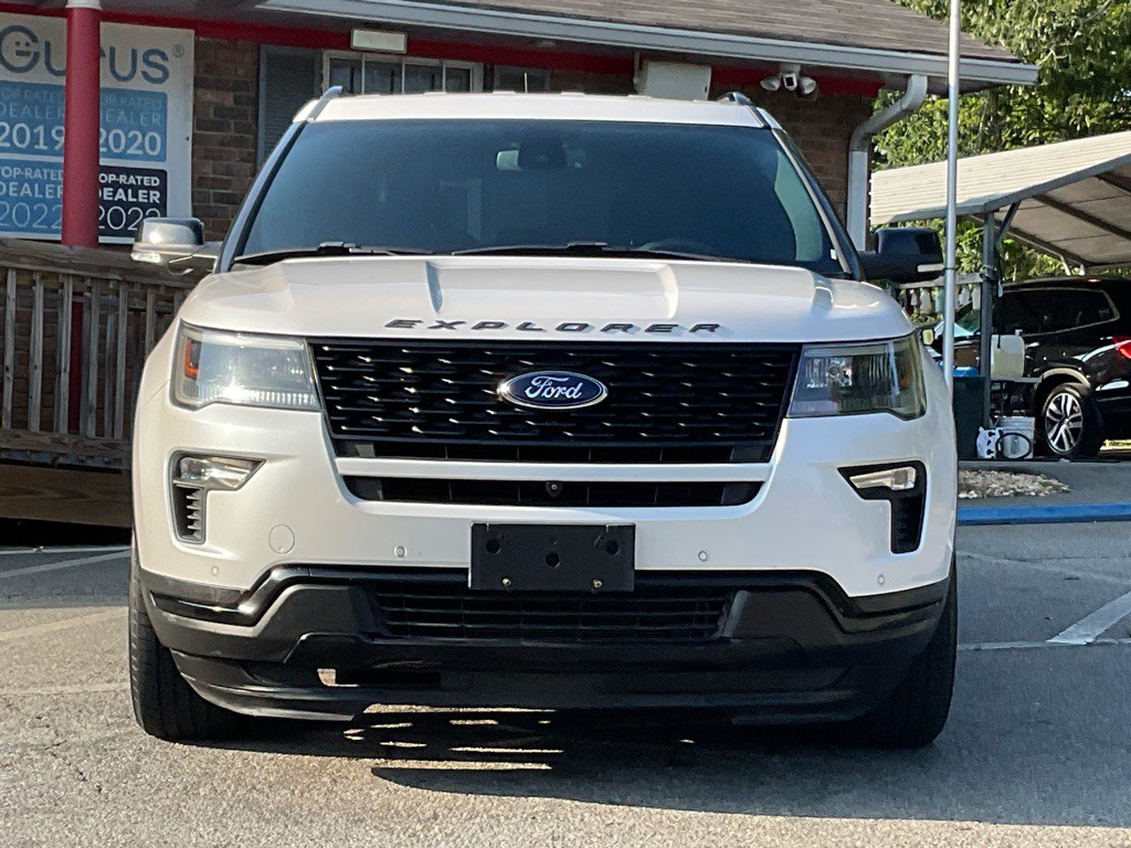 2019 Ford Explorer Image 2