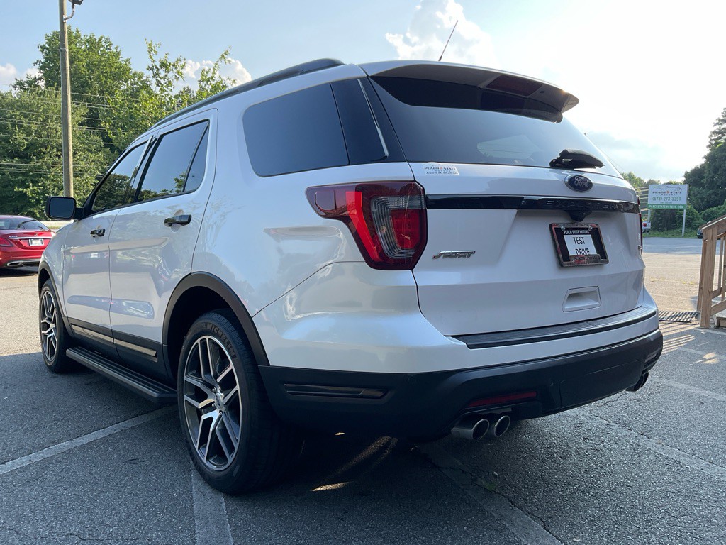 2019 Ford Explorer Image 7