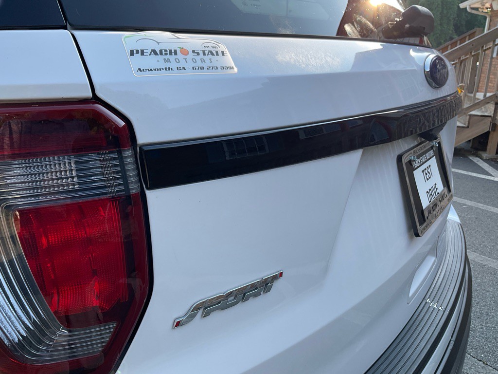 2019 Ford Explorer Image 9
