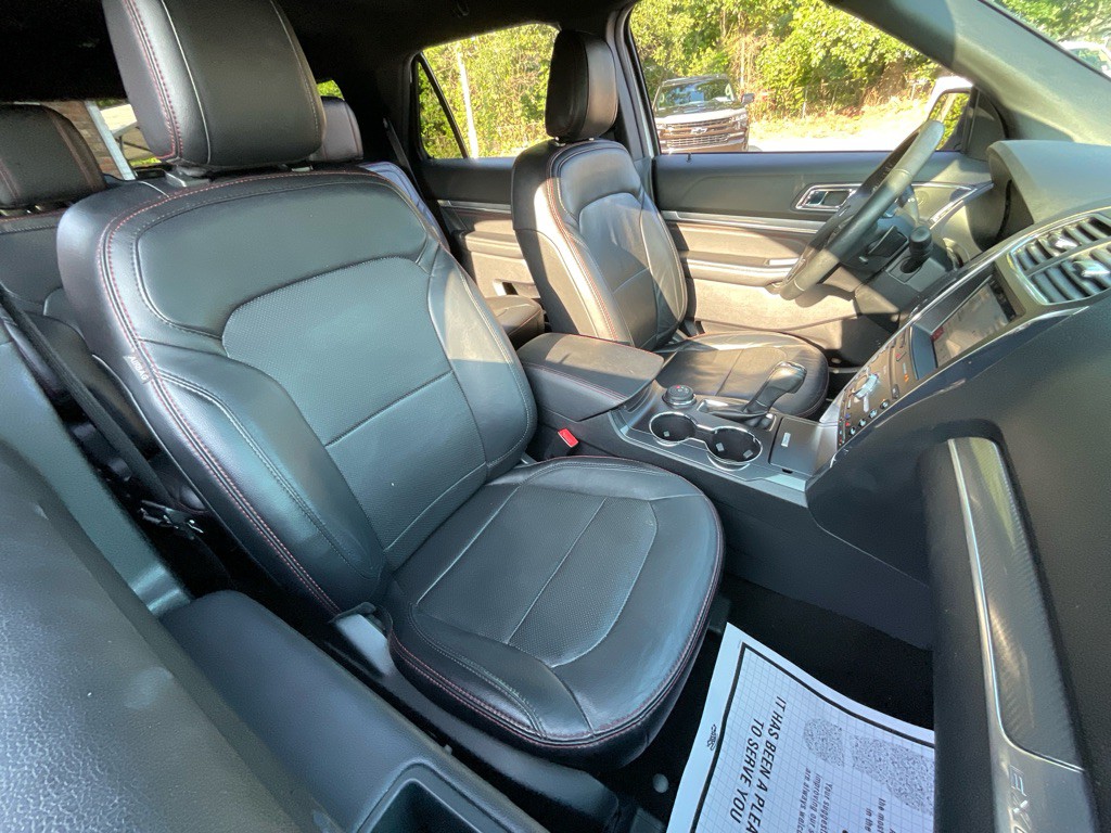 2019 Ford Explorer Image 19