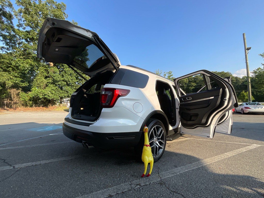 2019 Ford Explorer Image 38