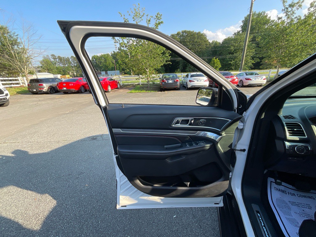 2019 Ford Explorer Image 45