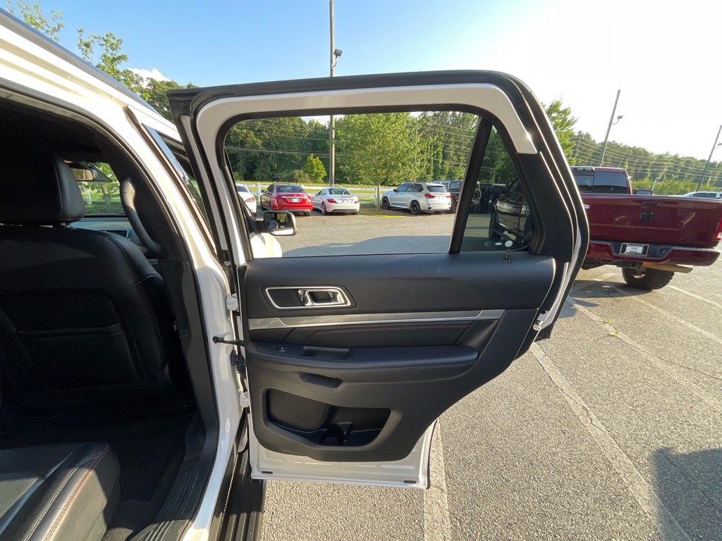 2019 Ford Explorer Image 51