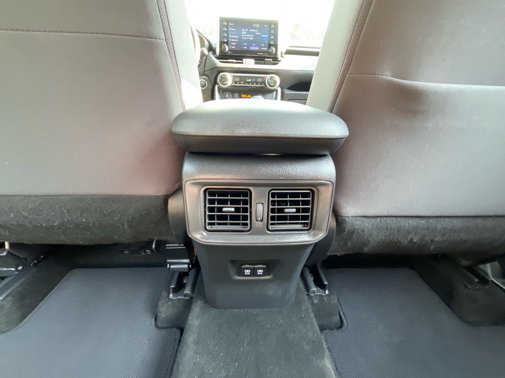 2019 Toyota Rav4 Image 36