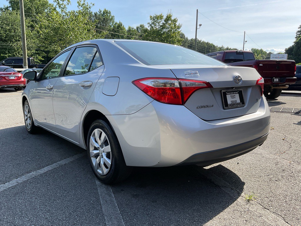 2015 Toyota Corolla Image 7