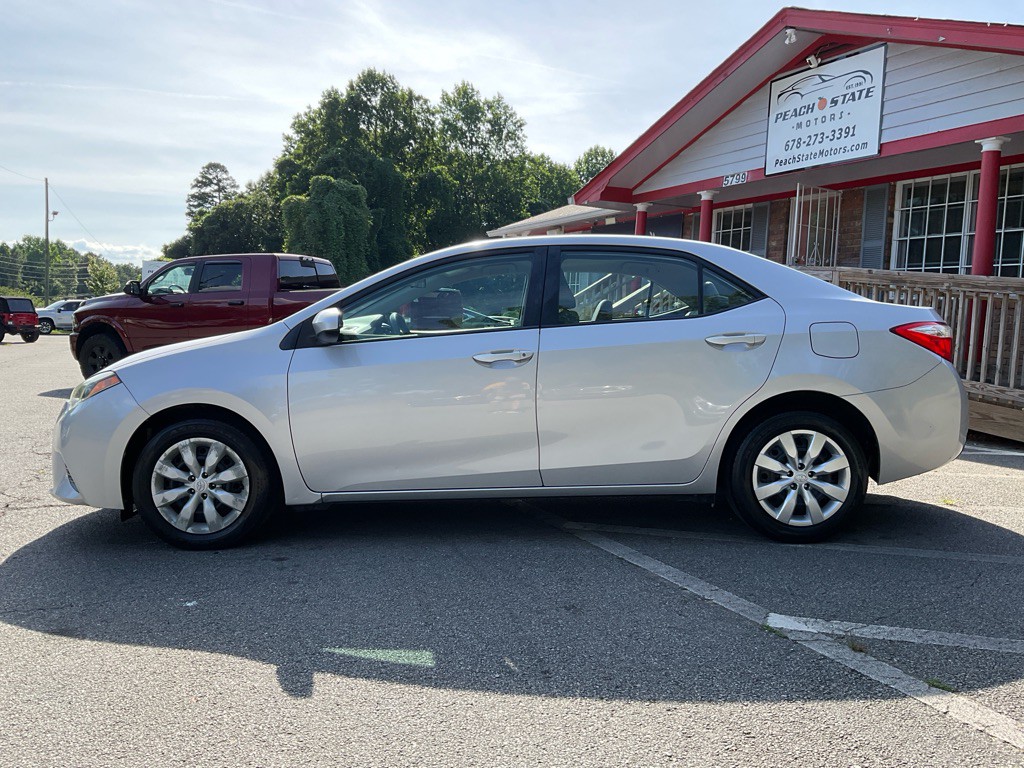 2015 Toyota Corolla Image 8