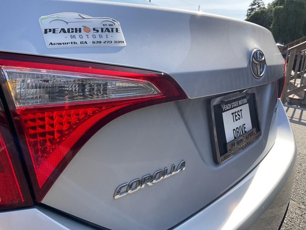 2015 Toyota Corolla Image 9