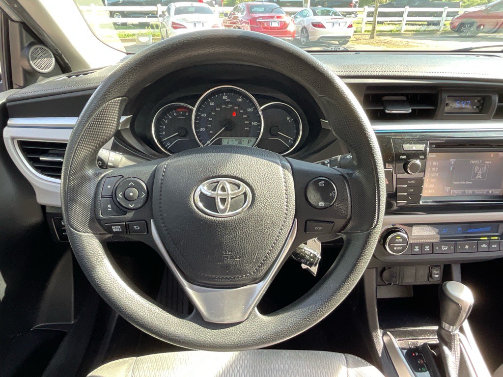 2015 Toyota Corolla Image 23