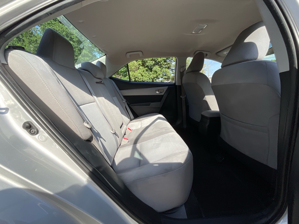 2015 Toyota Corolla Image 30