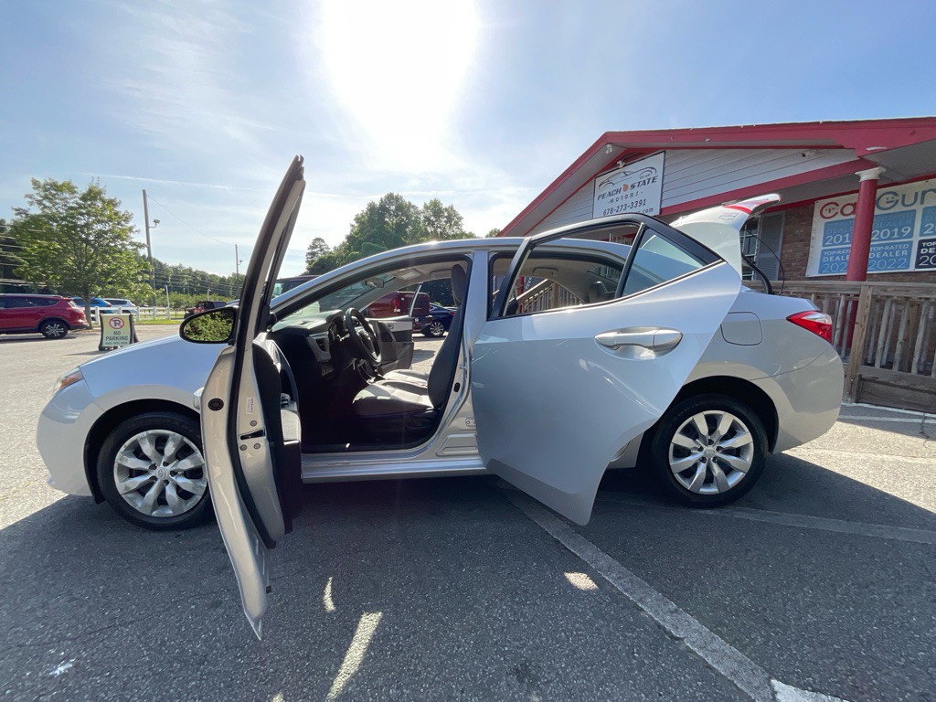 2015 Toyota Corolla Image 35