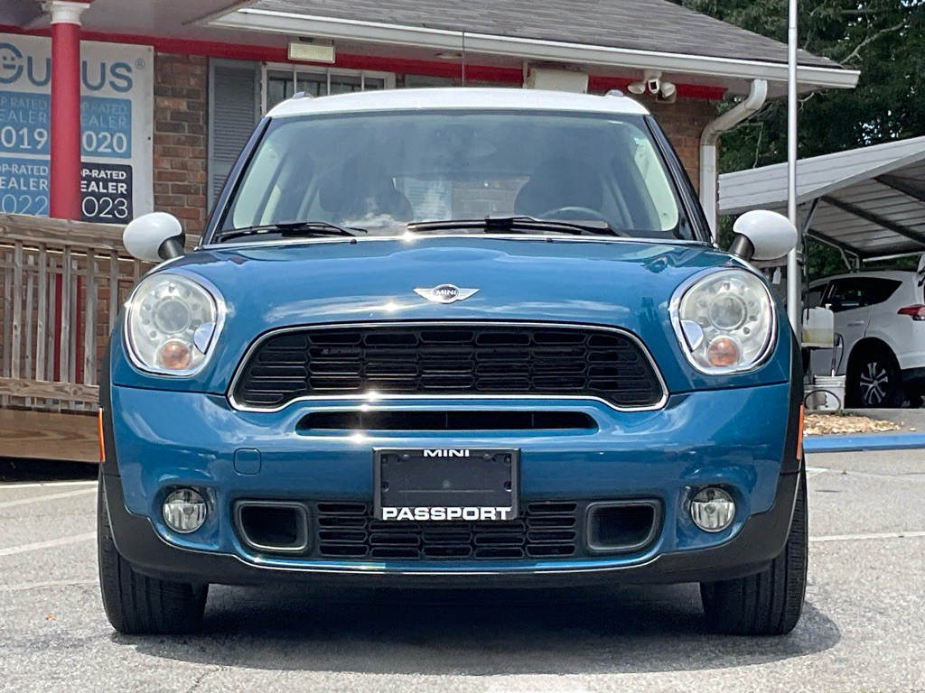 2011 MINI Cooper Image 2