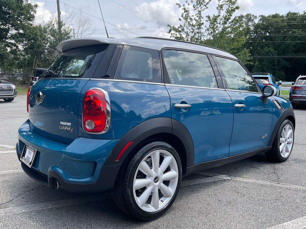 2011 MINI Cooper Image 5