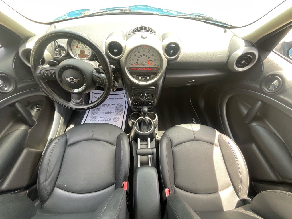 2011 MINI Cooper Image 20