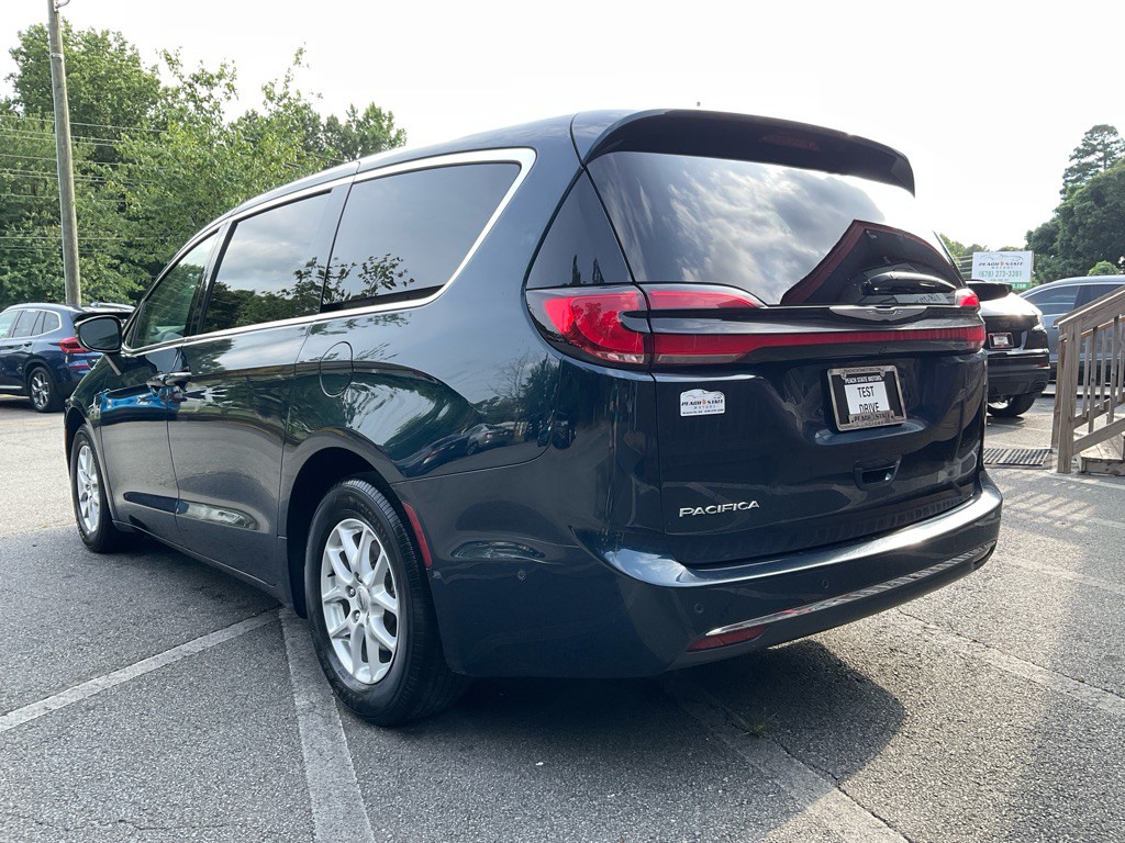 2023 Chrysler Pacifica Image 7