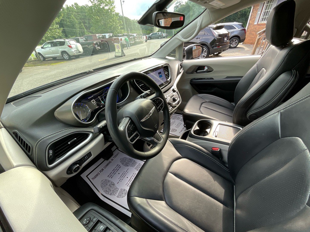 2023 Chrysler Pacifica Image 14
