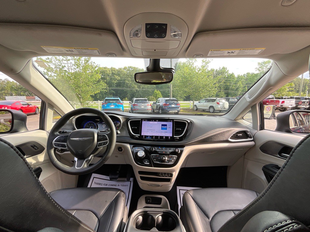 2023 Chrysler Pacifica Image 19