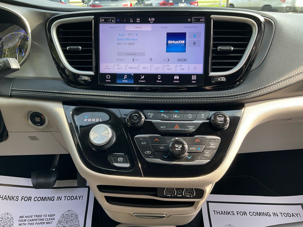 2023 Chrysler Pacifica Image 21