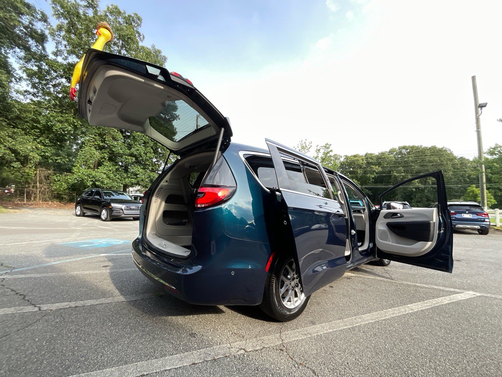 2023 Chrysler Pacifica Image 35