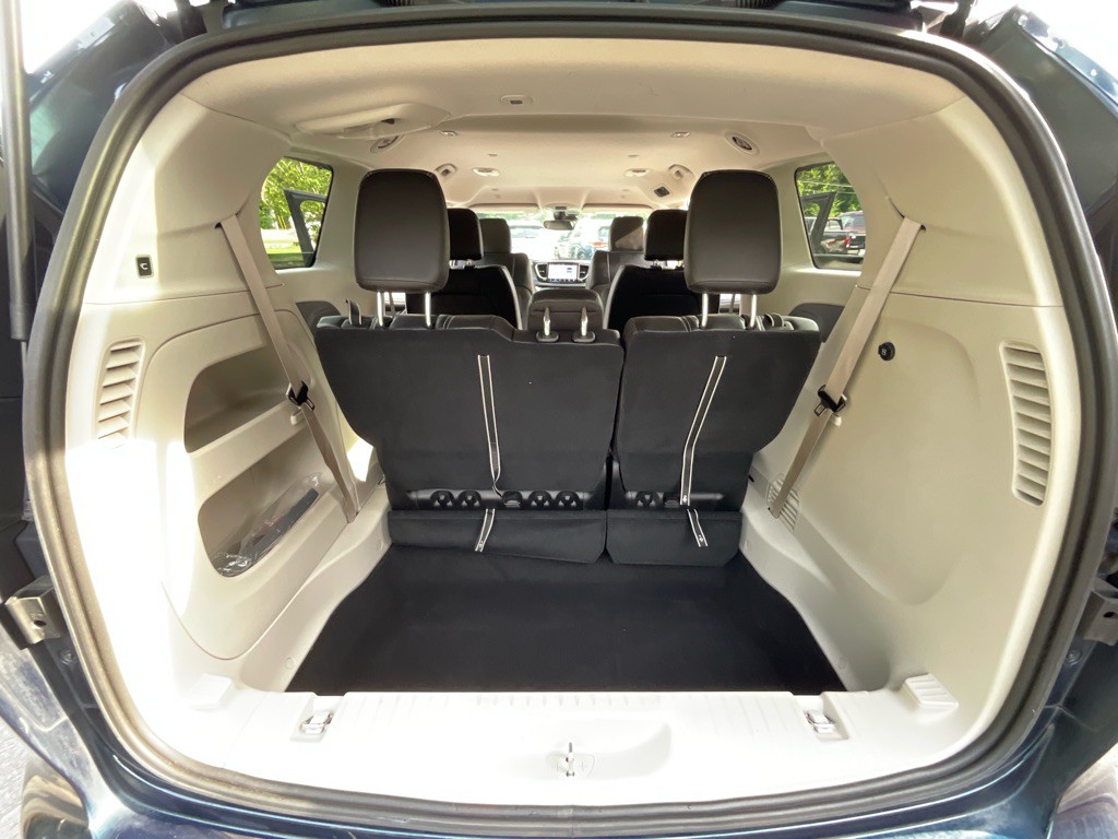 2023 Chrysler Pacifica Image 37
