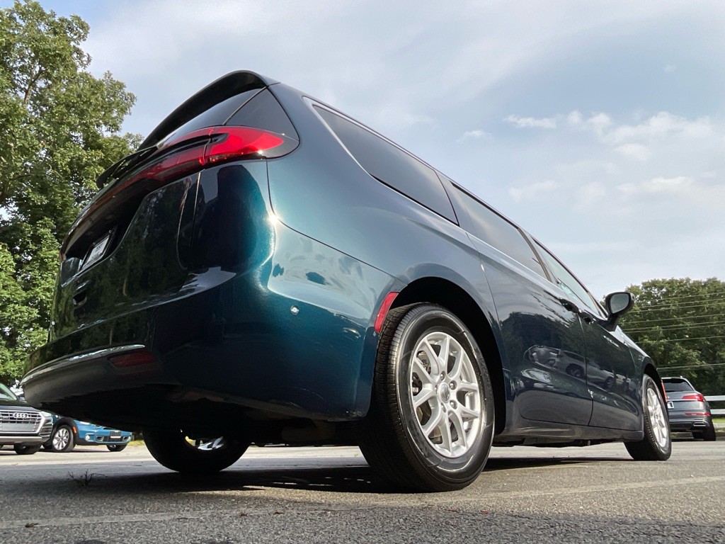 2023 Chrysler Pacifica Image 47