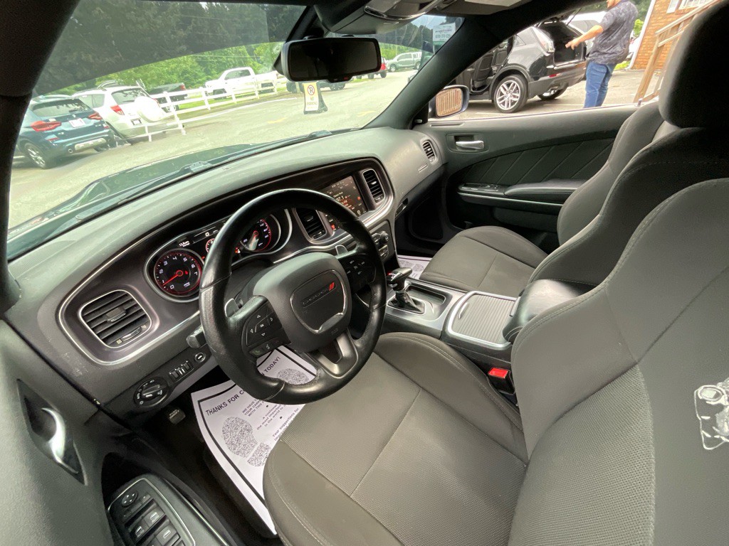 2016 Dodge Charger Image 17