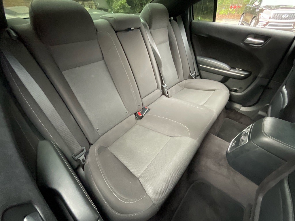 2016 Dodge Charger Image 35