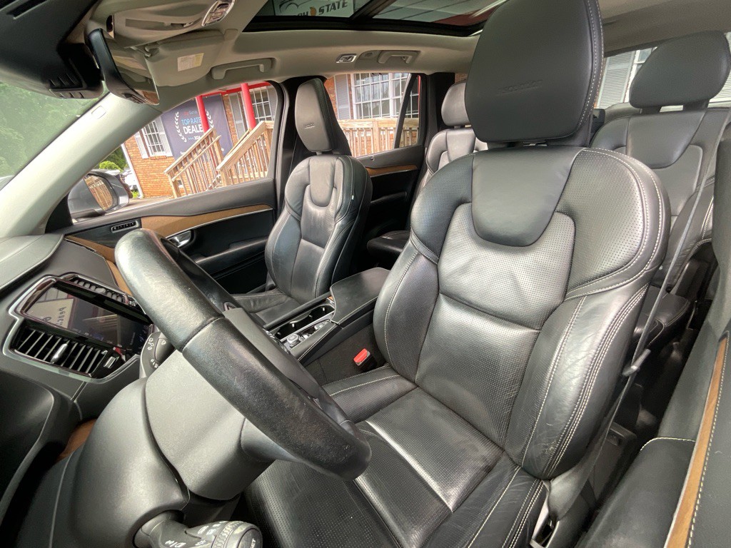 2019 Volvo XC90 Image 16